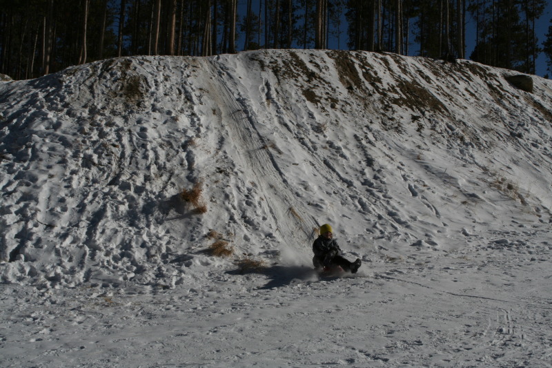 2009/12(December)/Sledding/800x600_2009-12-27-Sledding-160-Vale.JPG