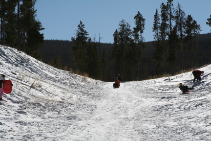2009-12-27-Sledding-009.JPG