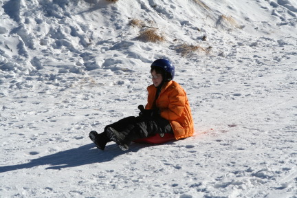 2009-12-27-Sledding-018-Dax.JPG