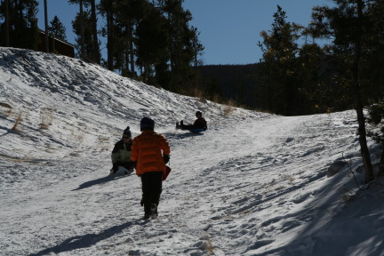 2009-12-27-Sledding-021.JPG