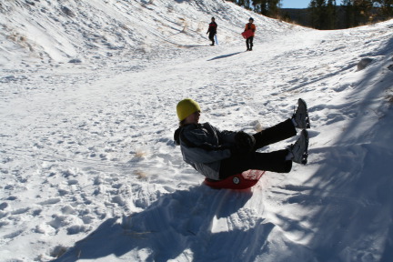 2009-12-27-Sledding-030-Vale.JPG