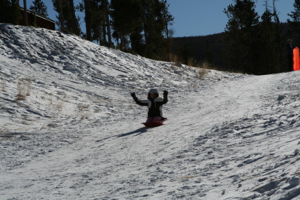 2009-12-27-Sledding-044-Kyla.JPG
