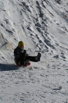 2009-12-27-Sledding-053-Vale.JPG