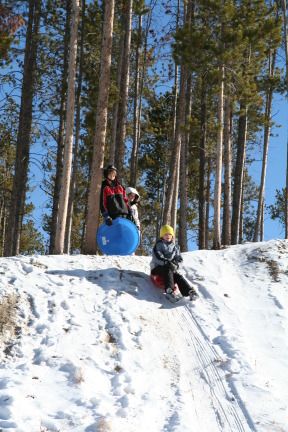 2009-12-27-Sledding-059-Chance-Kyla-Vale.JPG