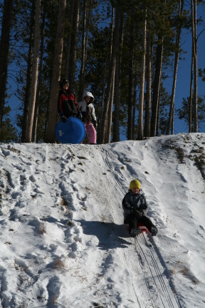 2009-12-27-Sledding-061-Chance-Kyla-Vale.JPG