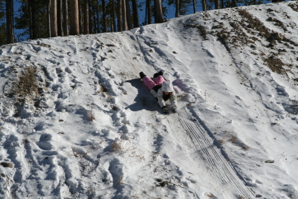 2009-12-27-Sledding-073-Kyla.JPG