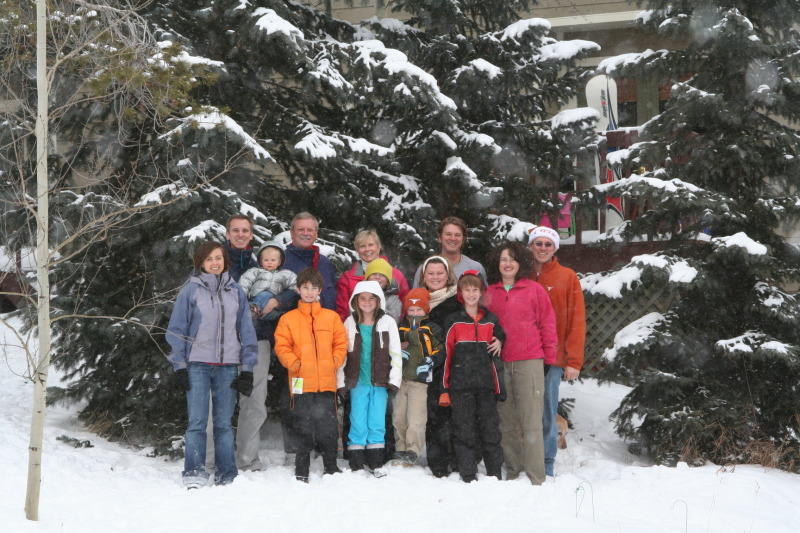 2009-12-25-Christmas-Family-Photo-08-Heather-Sydney-Josh-Jim-Dax-Kyla-Janeen-Vale-Ian-Katie-Justin-Chance-Suzi-Travis-GOOD.JPG