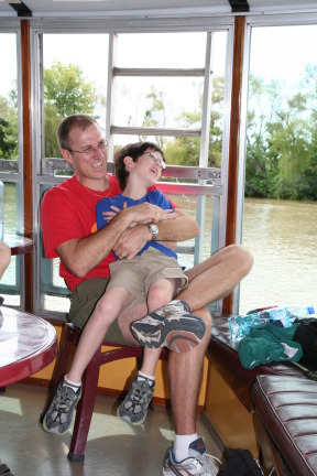 2009-03-16-Argentia-Tigre-41-Travis-Dax-GOOD.JPG