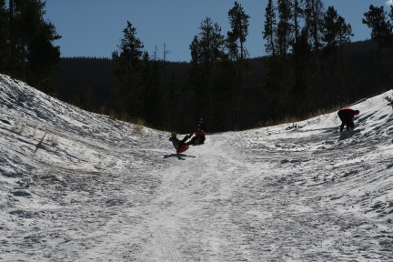 2009-12-27-Sledding-006-Vale-GOOD.JPG