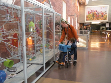 2010-01-01-Chance-Broken-Arm-08.JPG