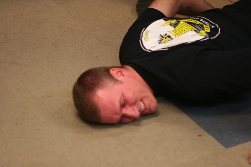 2010/01(January)/ITOC-R1-TeamLead-Tazer/1024x768_2010-01-12-ITOC-R1-TeamLead-023-Travis-gets-tazed.JPG