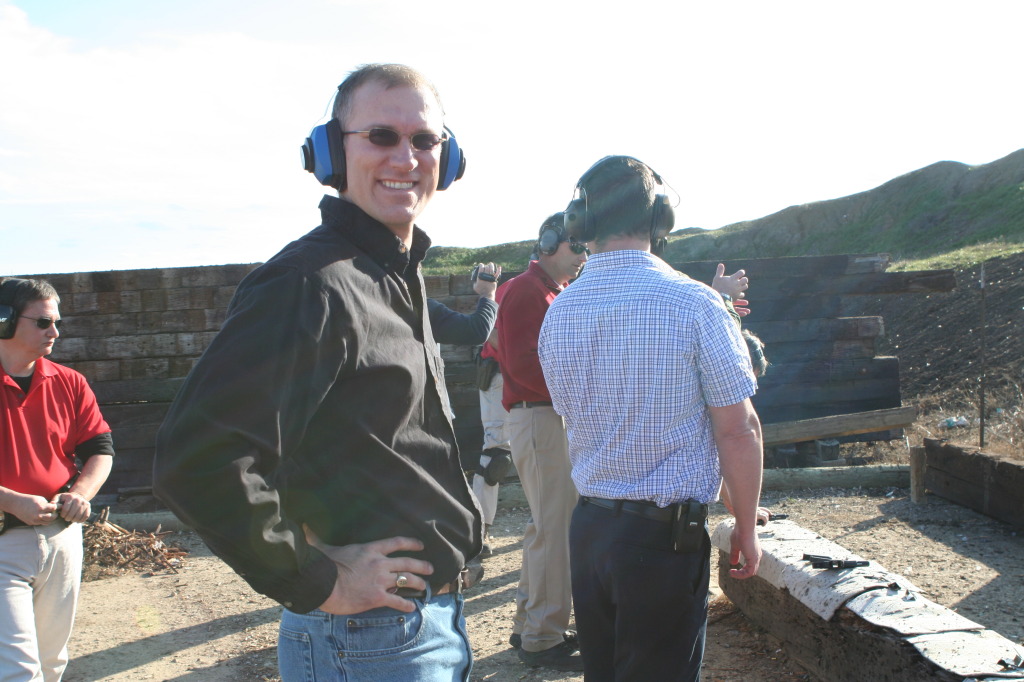 2010/01(January)/ITOC-R1-TeamLead-Tazer/1024x768_2010-01-12-ITOC-R1-TeamLead-040-Travis.JPG