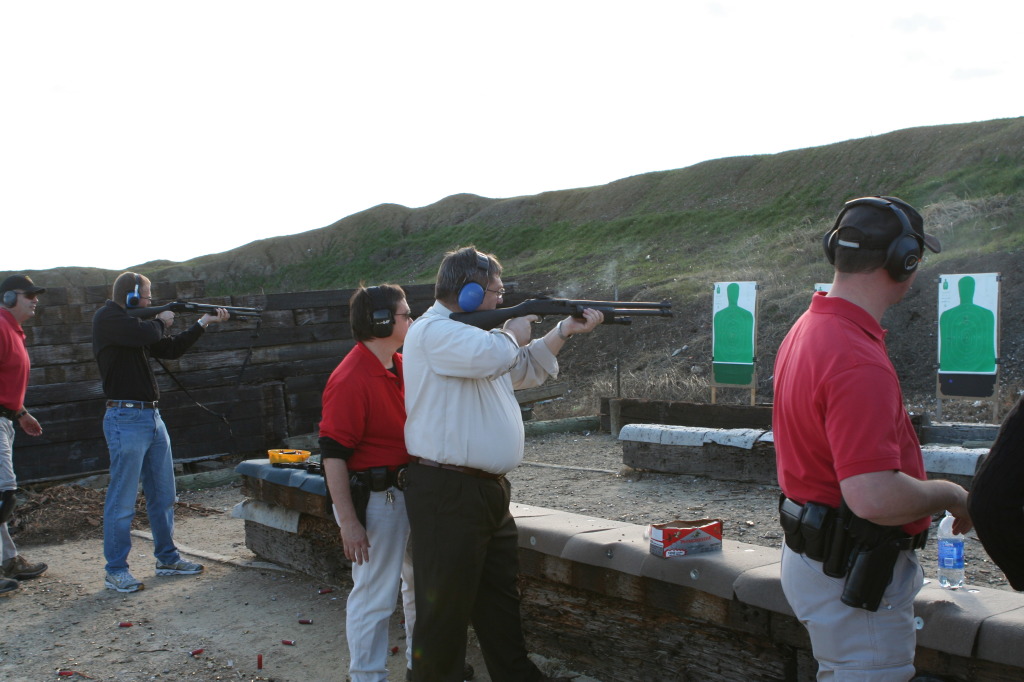 2010/01(January)/ITOC-R1-TeamLead-Tazer/1024x768_2010-01-12-ITOC-R1-TeamLead-046-Travis-Stan.JPG