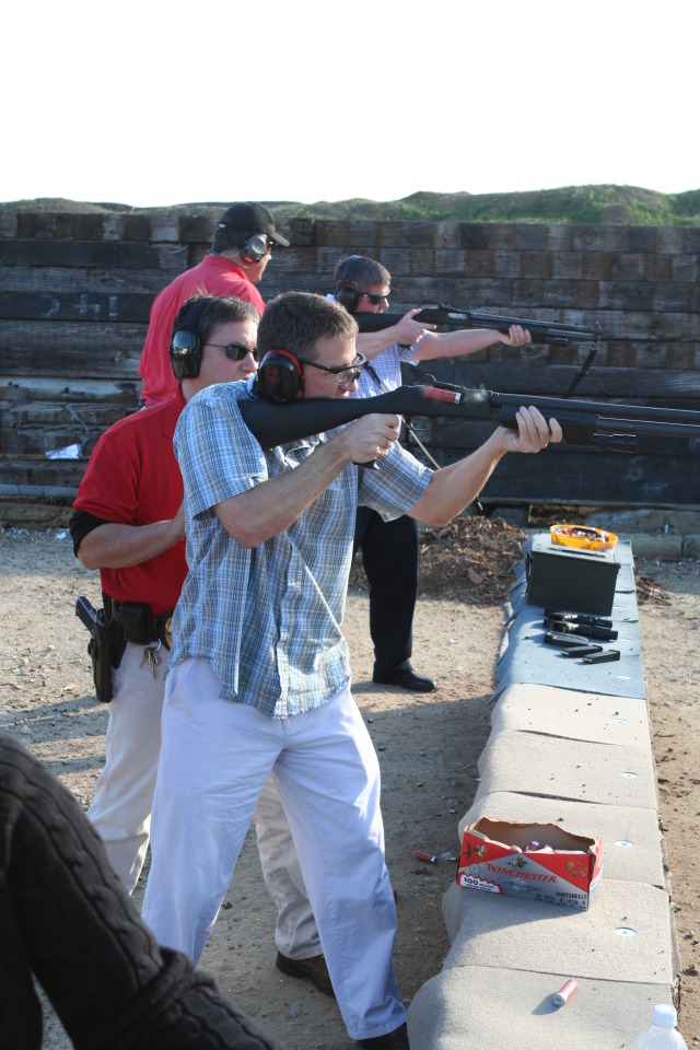 2010/01(January)/ITOC-R1-TeamLead-Tazer/640x480_2010-01-12-ITOC-R1-TeamLead-054-Bill.JPG