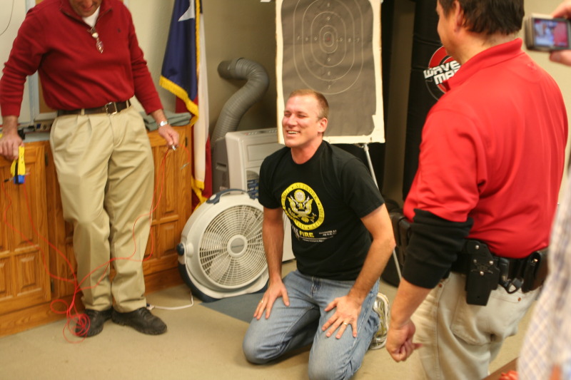 2010/01(January)/ITOC-R1-TeamLead-Tazer/800x600_2010-01-12-ITOC-R1-TeamLead-033-Travis-gets-tazed.JPG