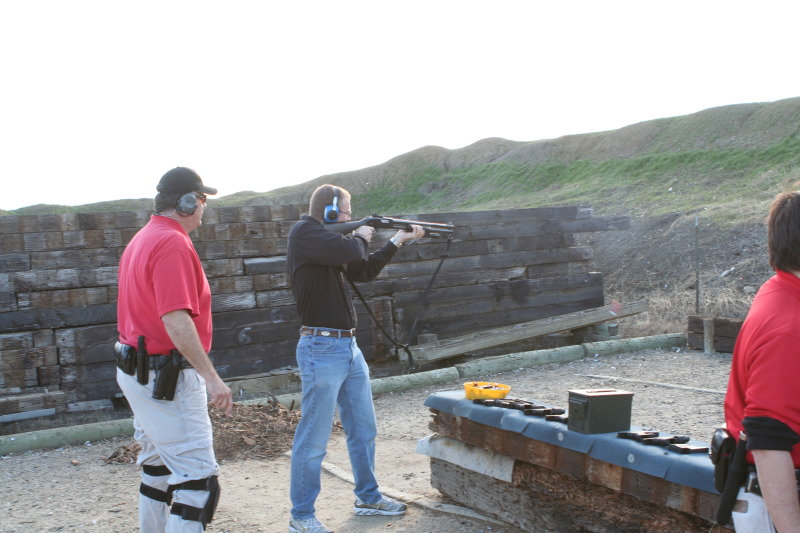 2010/01(January)/ITOC-R1-TeamLead-Tazer/800x600_2010-01-12-ITOC-R1-TeamLead-047-Travis.JPG