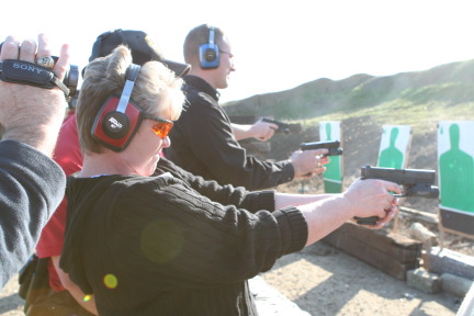 2010-01-12-ITOC-R1-TeamLead-039-Zanna-Travis.JPG