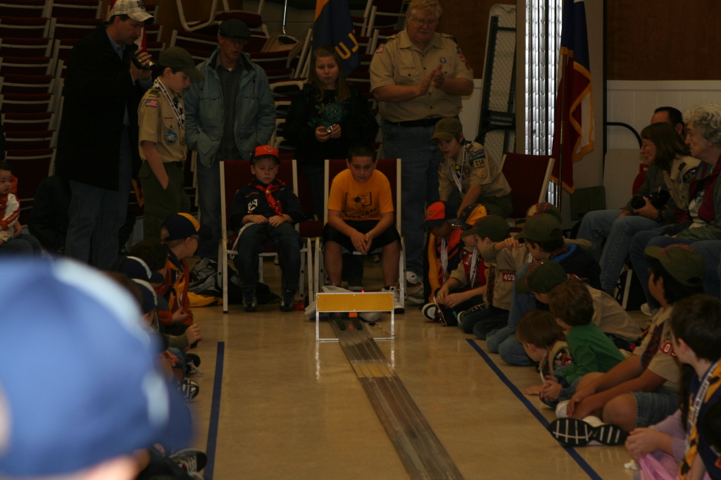 2010/01(January)/Pack409-Pinewood-Derby/1024x768_2010-01-16-Pack409-Pinewood-Derby-029-CJ.JPG