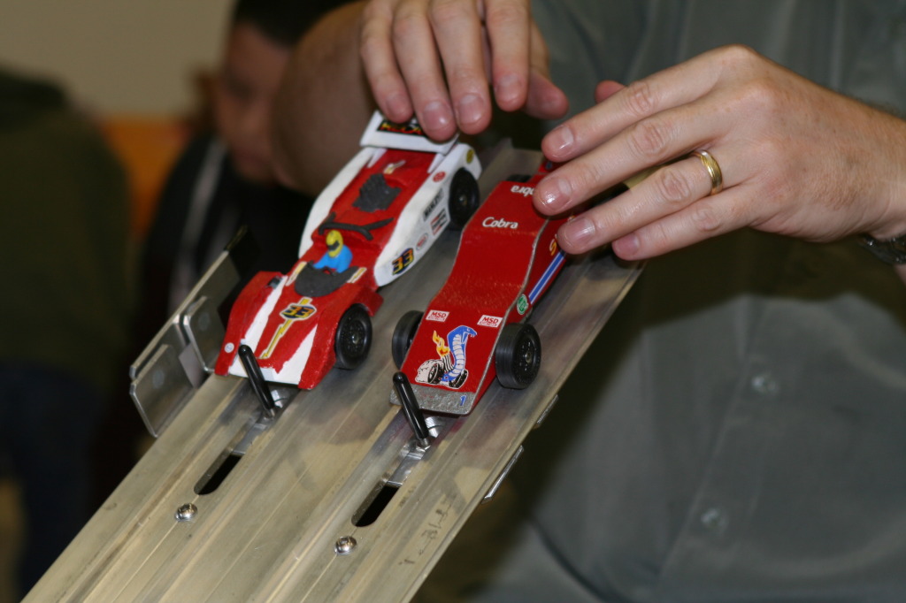 2010/01(January)/Pack409-Pinewood-Derby/1024x768_2010-01-16-Pack409-Pinewood-Derby-037.JPG