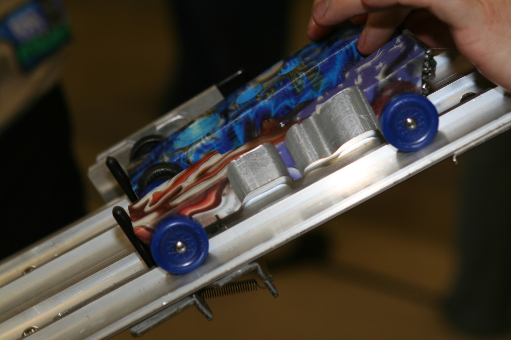 2010/01(January)/Pack409-Pinewood-Derby/1024x768_2010-01-16-Pack409-Pinewood-Derby-046.JPG