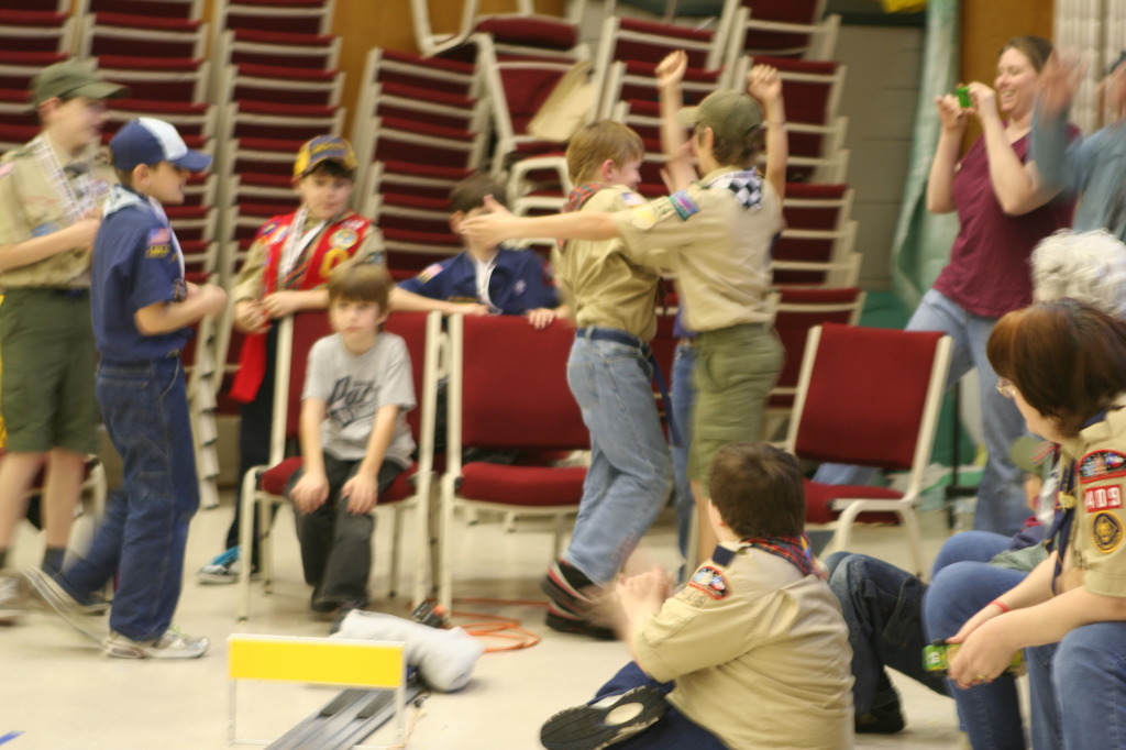 2010/01(January)/Pack409-Pinewood-Derby/1024x768_2010-01-16-Pack409-Pinewood-Derby-165.JPG