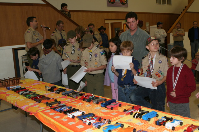 2010/01(January)/Pack409-Pinewood-Derby/640x480_2010-01-16-Pack409-Pinewood-Derby-002.JPG