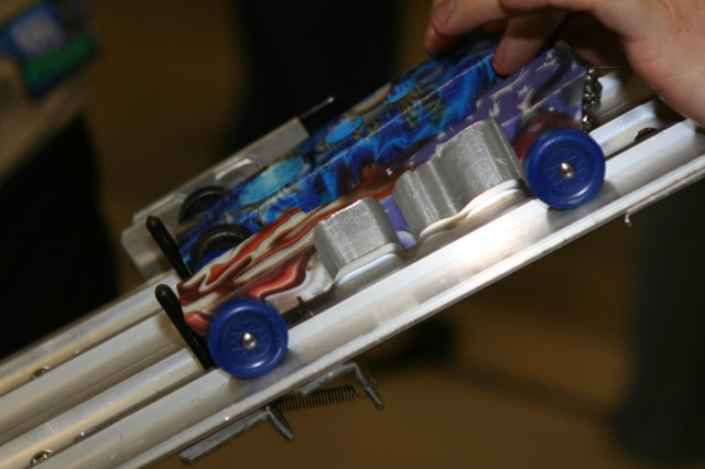 2010/01(January)/Pack409-Pinewood-Derby/640x480_2010-01-16-Pack409-Pinewood-Derby-046.JPG