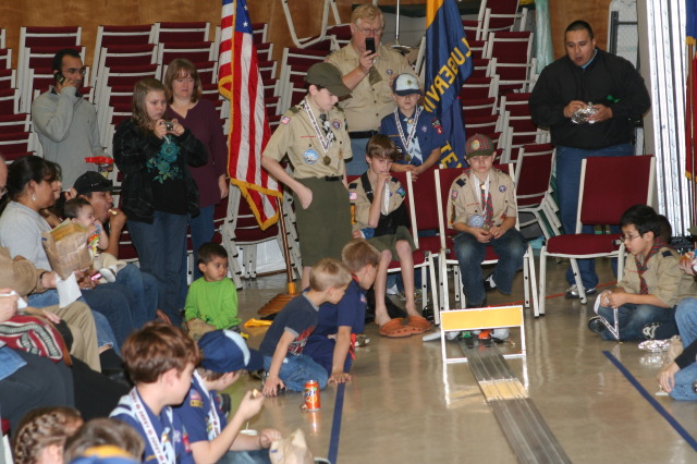2010/01(January)/Pack409-Pinewood-Derby/640x480_2010-01-16-Pack409-Pinewood-Derby-060-Chance.JPG