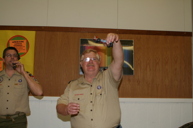 2010/01(January)/Pack409-Pinewood-Derby/640x480_2010-01-16-Pack409-Pinewood-Derby-089-Matt-JimWebb.JPG