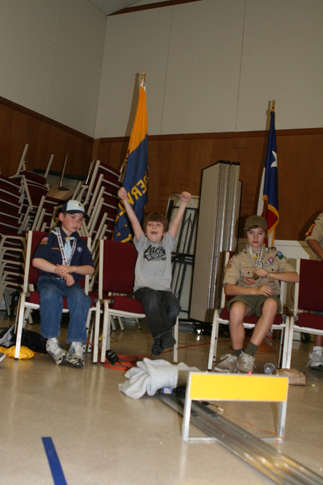 2010/01(January)/Pack409-Pinewood-Derby/640x480_2010-01-16-Pack409-Pinewood-Derby-140.JPG