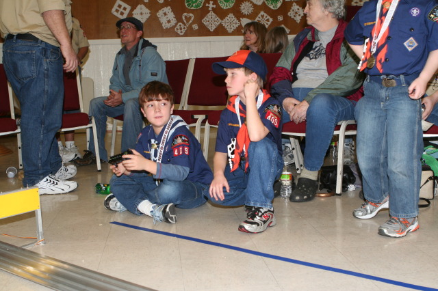2010/01(January)/Pack409-Pinewood-Derby/640x480_2010-01-16-Pack409-Pinewood-Derby-142.JPG