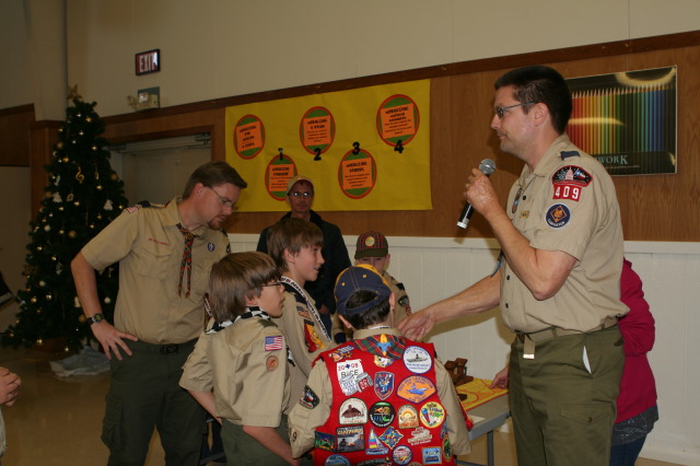 2010/01(January)/Pack409-Pinewood-Derby/640x480_2010-01-16-Pack409-Pinewood-Derby-187-Matt-Chance-Logan.JPG