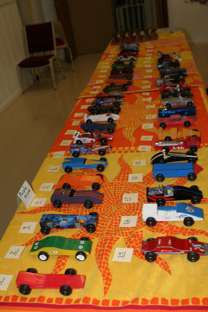 2010/01(January)/Pack409-Pinewood-Derby/800x600_2010-01-16-Pack409-Pinewood-Derby-006.JPG