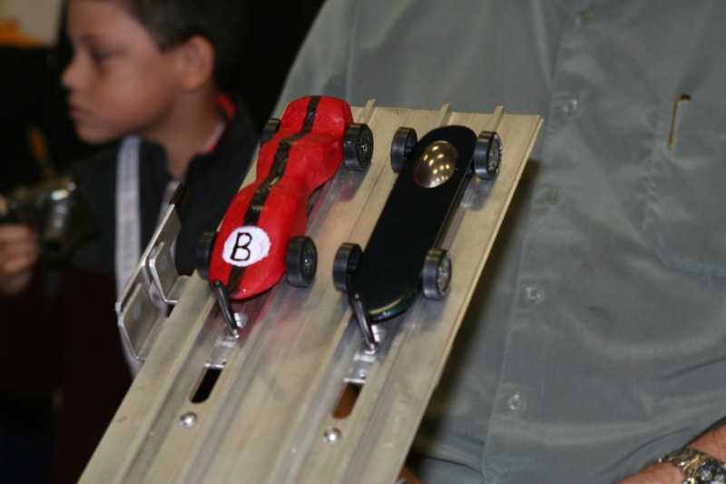 2010/01(January)/Pack409-Pinewood-Derby/800x600_2010-01-16-Pack409-Pinewood-Derby-059.JPG