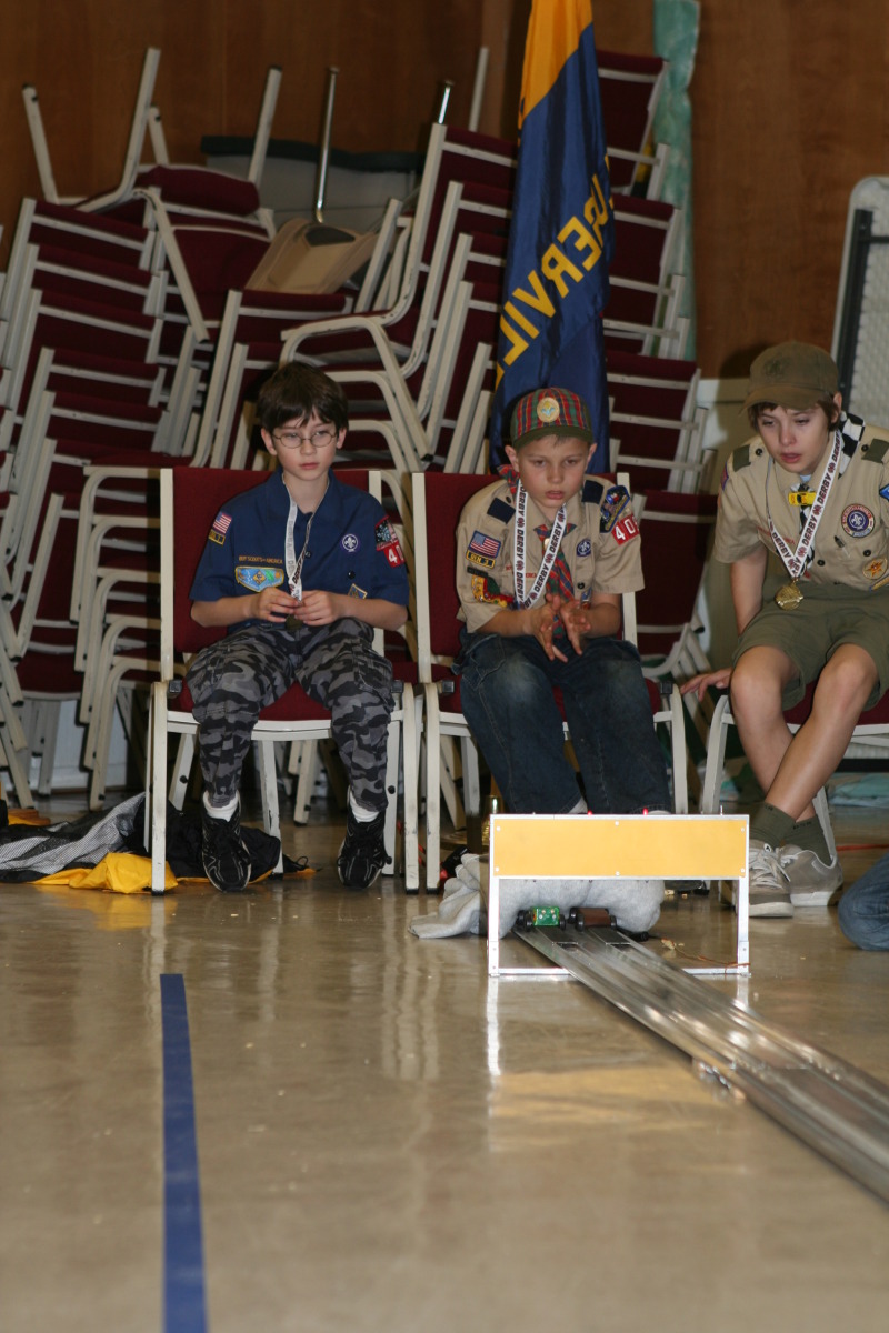 2010/01(January)/Pack409-Pinewood-Derby/800x600_2010-01-16-Pack409-Pinewood-Derby-116.JPG
