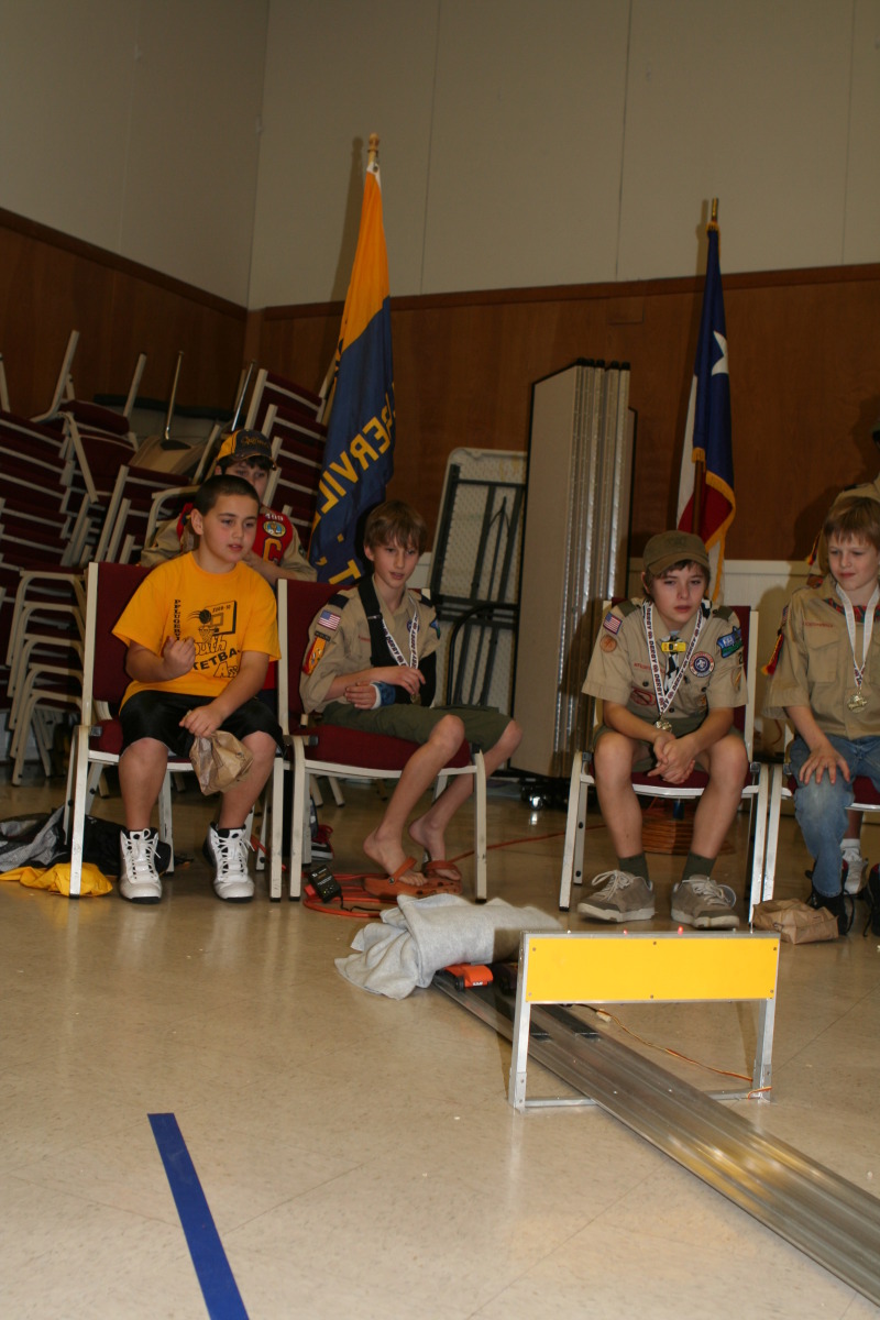 2010/01(January)/Pack409-Pinewood-Derby/800x600_2010-01-16-Pack409-Pinewood-Derby-131-CJ-Chance.JPG