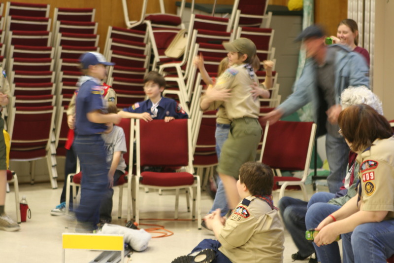 2010/01(January)/Pack409-Pinewood-Derby/800x600_2010-01-16-Pack409-Pinewood-Derby-167.JPG