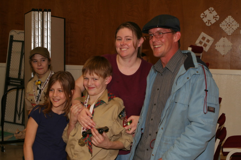 2010/01(January)/Pack409-Pinewood-Derby/800x600_2010-01-16-Pack409-Pinewood-Derby-177.JPG