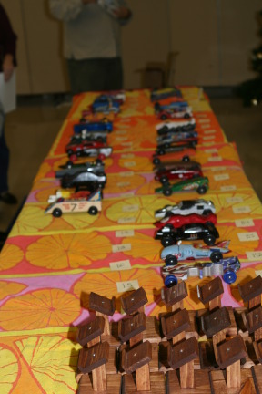 2010-01-16-Pack409-Pinewood-Derby-013.JPG