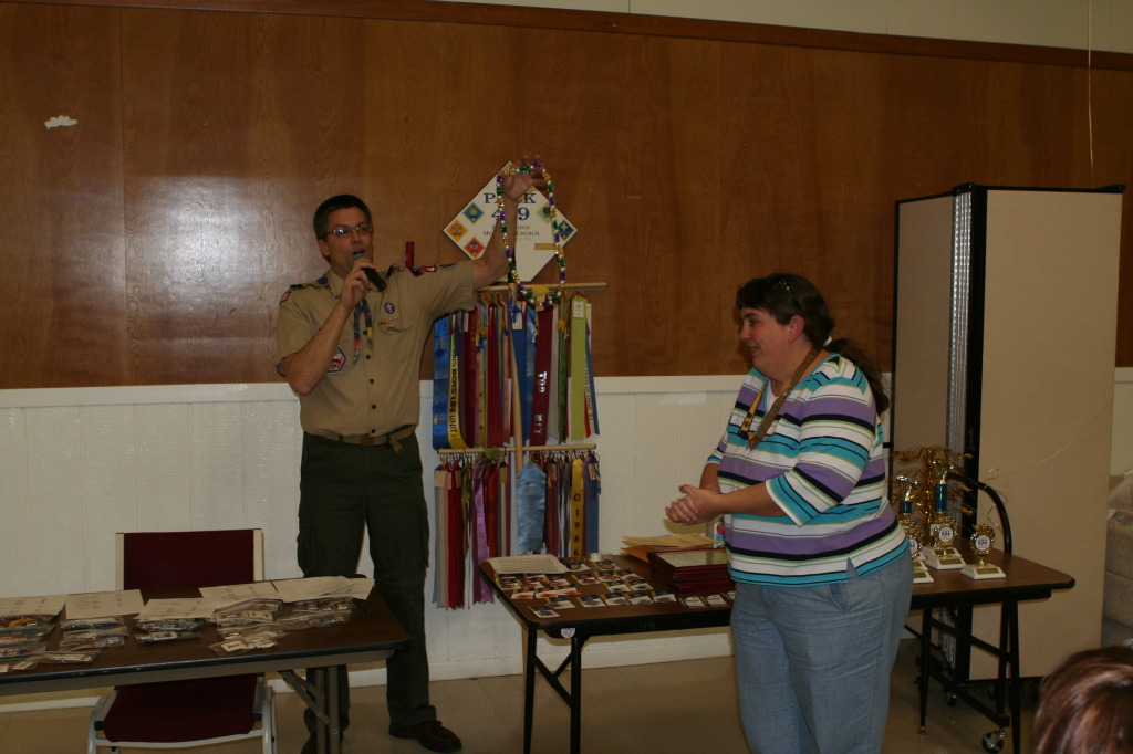 2010/02(February)/Pack409-Blue-and-Gold/1024x768_2010-02-20-Pack409-Blue-and-Gold-21-Matt.JPG