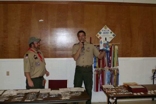 2010-02-20-Pack409-Blue-and-Gold-26.JPG
