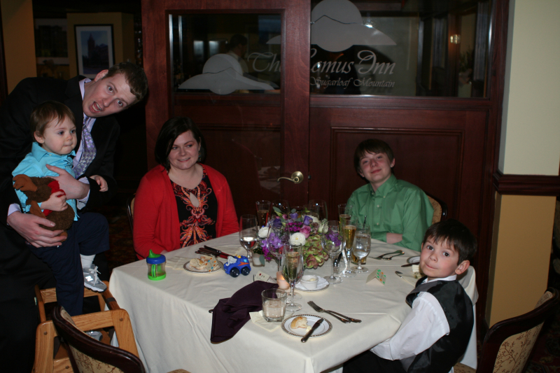 2010/04(April)/Lindsay-Andrew-Wedding/800x600_2010-04-23-Lindsay-Andrew-Wedding-148.jpg