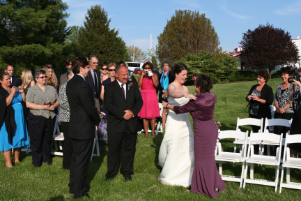2010-04-23-Lindsay-Andrew-Wedding-071.jpg