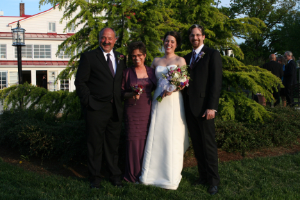 2010-04-23-Lindsay-Andrew-Wedding-106.jpg