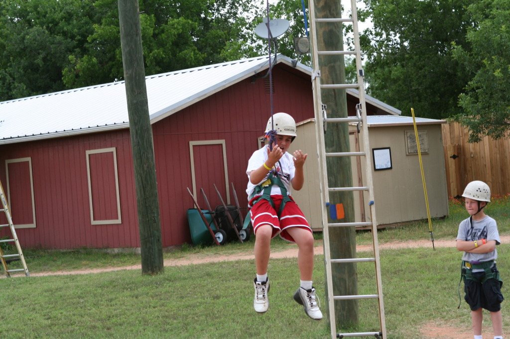 2010/05(May)/Pack409-Camp-Champions/1024x768_2010-05-22-Pack409-Camp-Champions-151-High-Ropes-CJ.JPG