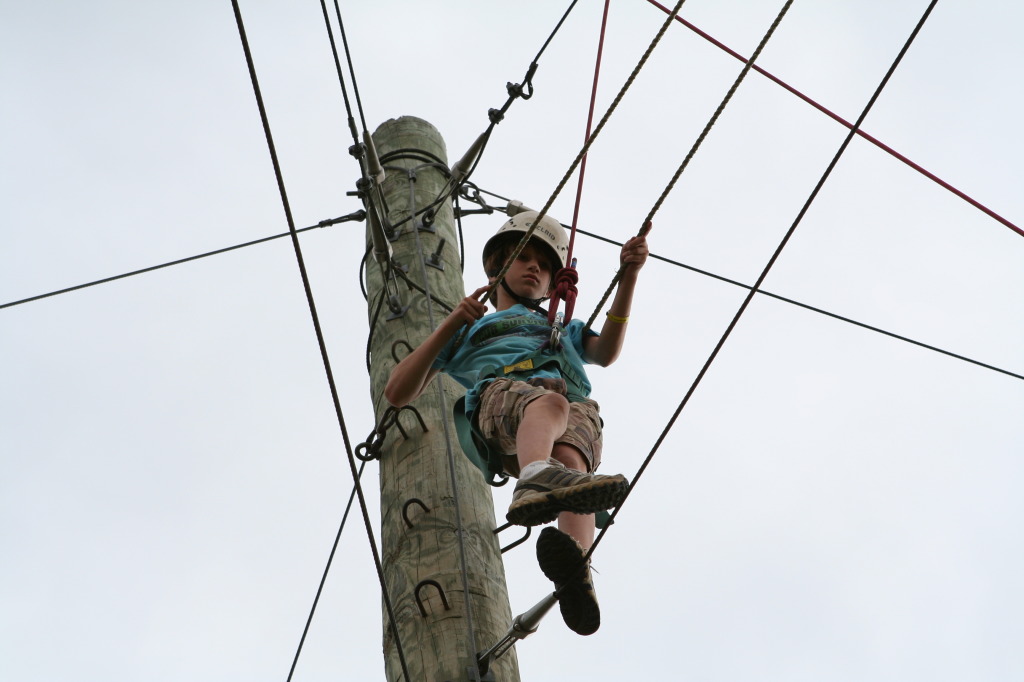 2010/05(May)/Pack409-Camp-Champions/1024x768_2010-05-22-Pack409-Camp-Champions-160-High-Ropes-Chance.JPG