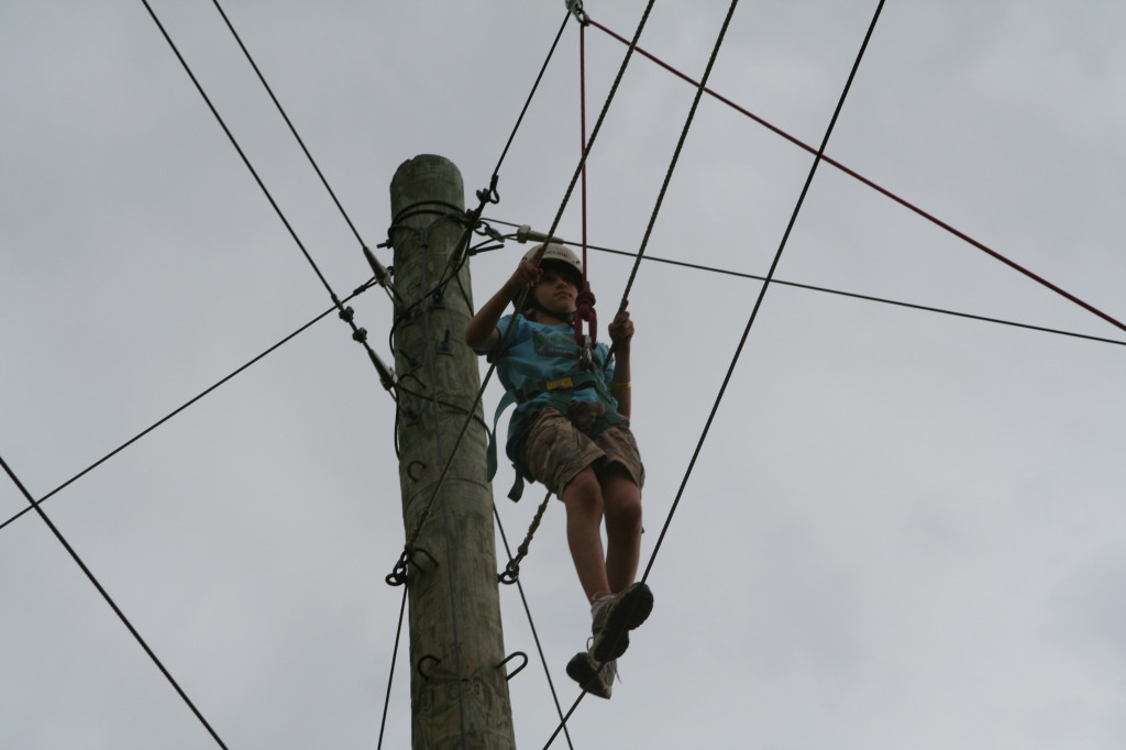 2010/05(May)/Pack409-Camp-Champions/1024x768_2010-05-22-Pack409-Camp-Champions-162-High-Ropes-Chance.JPG