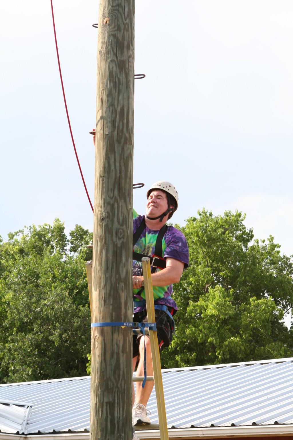 2010-05-22-Pack409-Camp-Champions-205-Trapeze-Jump-Jimmy.JPG