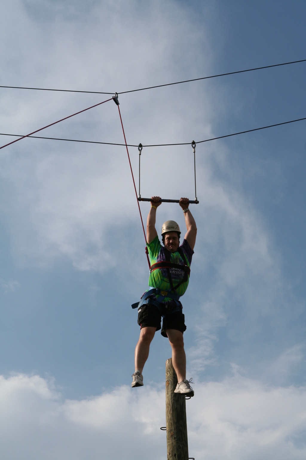 2010-05-22-Pack409-Camp-Champions-223-Trapeze-Jump-Jimmy.JPG