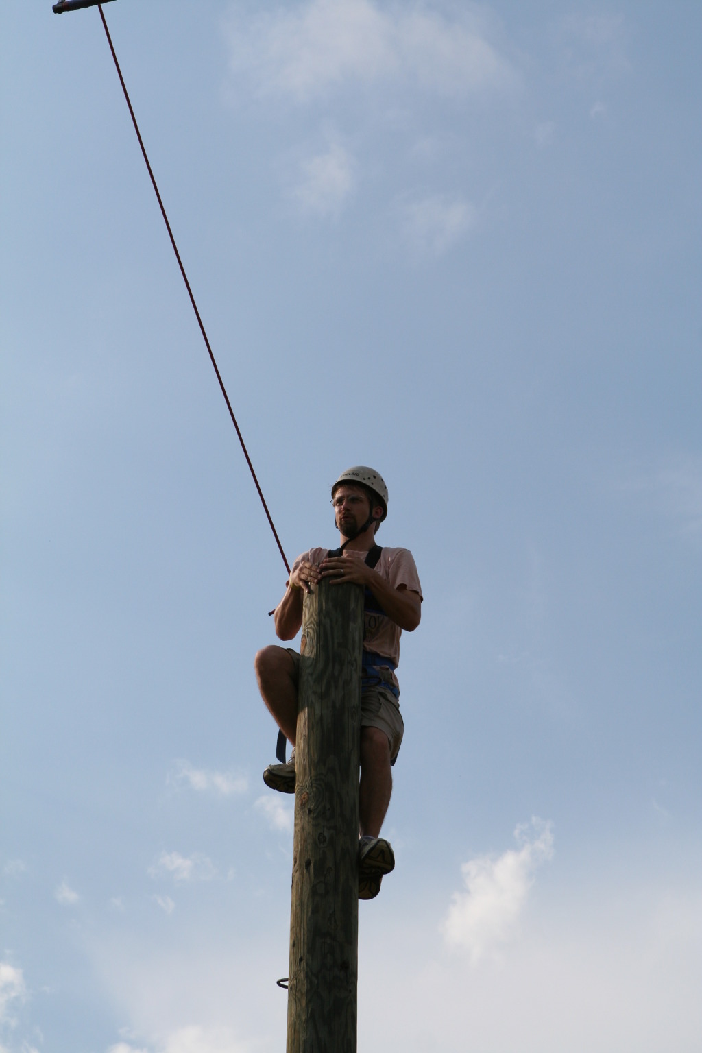 2010/05(May)/Pack409-Camp-Champions/1024x768_2010-05-22-Pack409-Camp-Champions-232-Trapeze-Jump.JPG